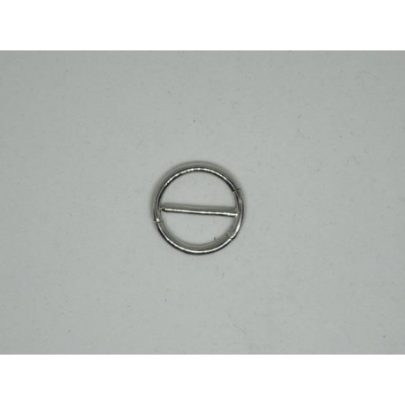Cirkelformad bröstpiercing